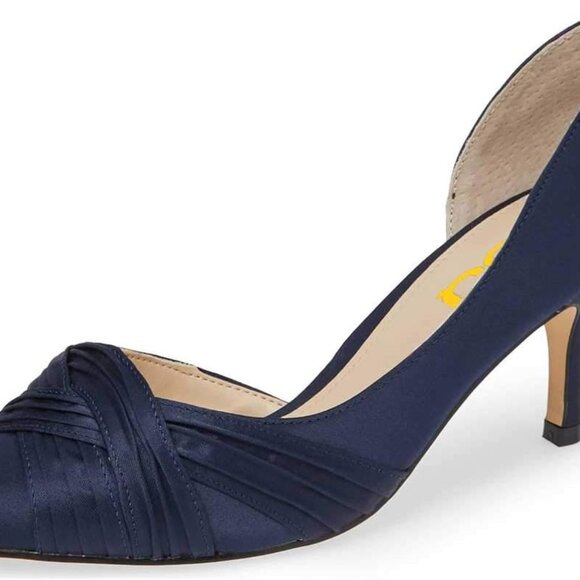 Women Satin Kitten Heels Size 9 Pointed Toe Slip-On Pumps Evening Office - Picture 1 of 5